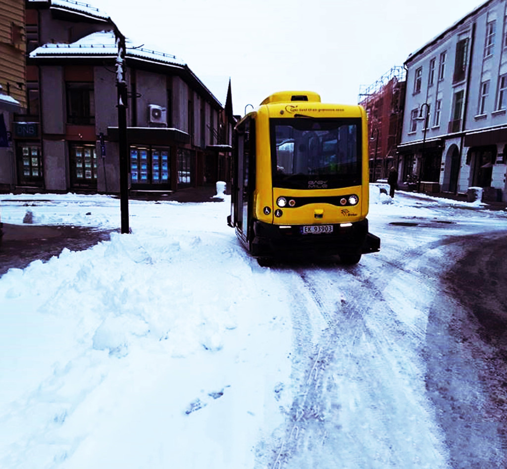 Driverless buses, Konsgberg. Photo: Trond Myrland