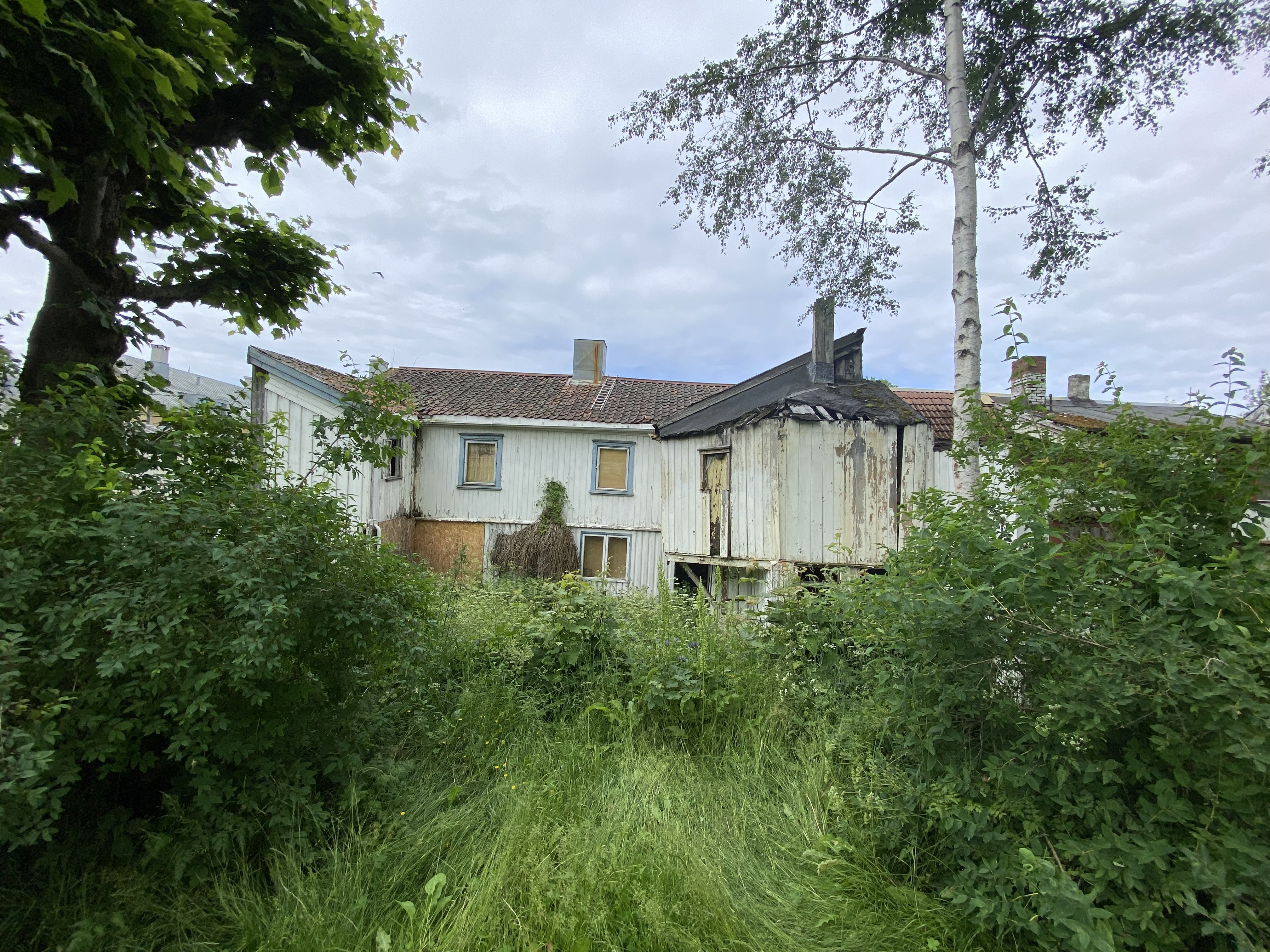 Many of the houses are falling apart